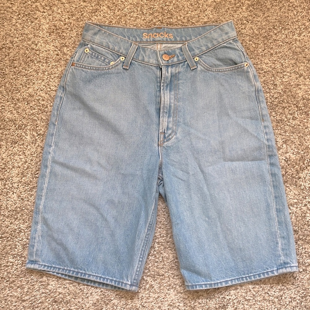 MOTHER/SNACKS long denim shorts *light blue wash/size 27*